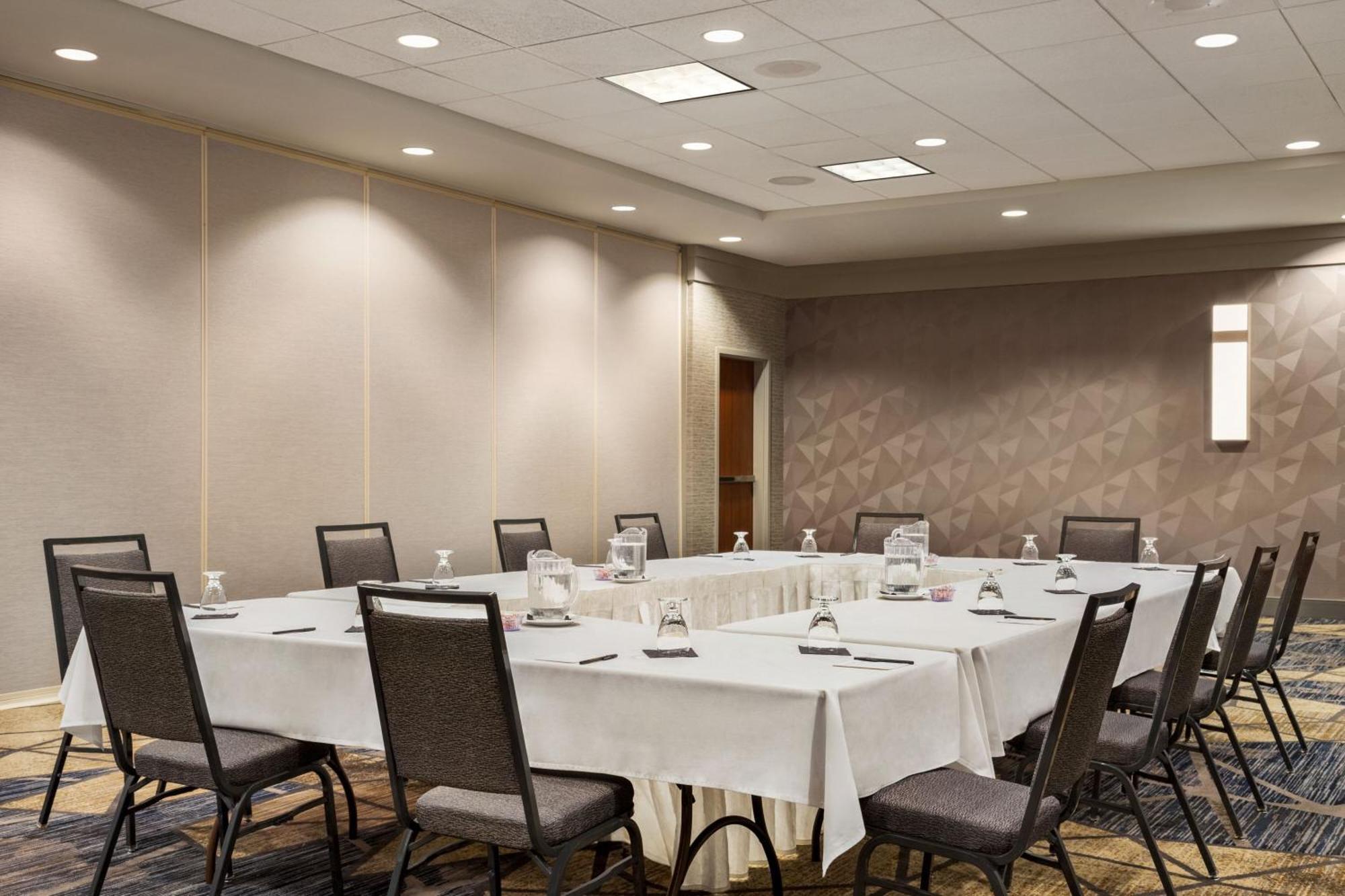 Courtyard By Marriott Columbia Hotel Bagian luar foto