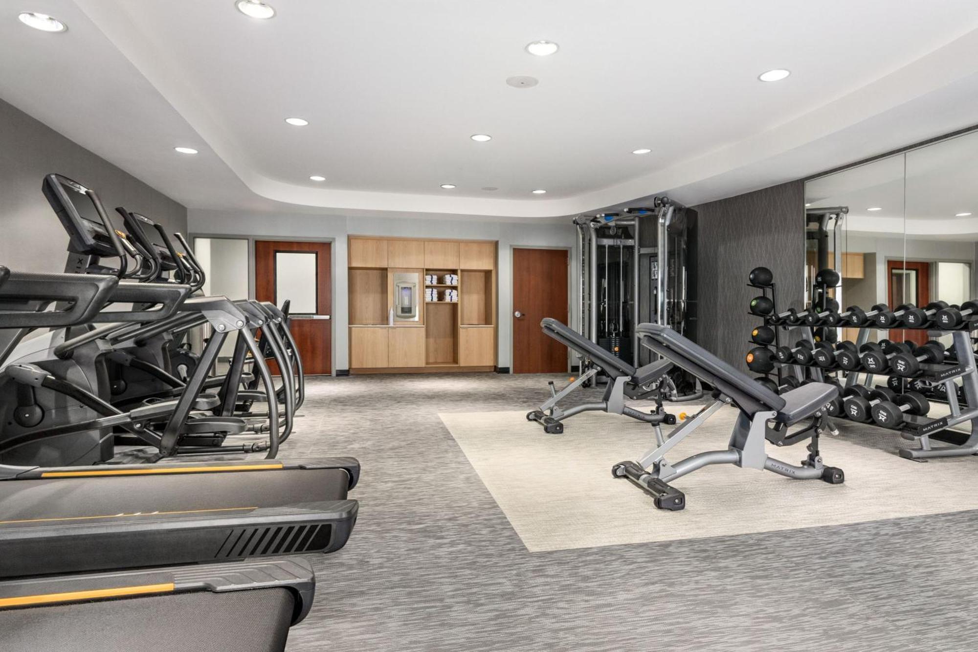 Courtyard By Marriott Columbia Hotel Bagian luar foto