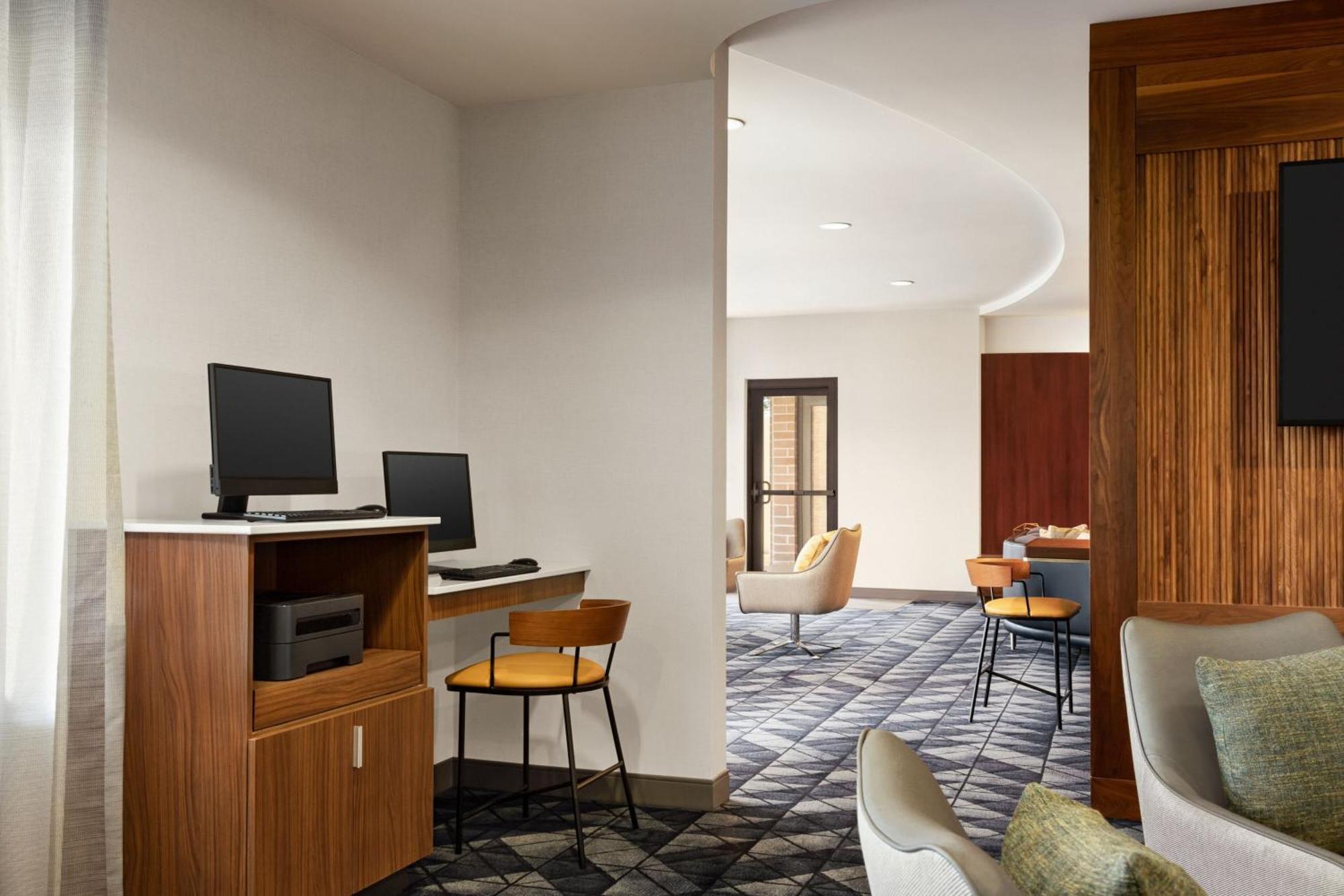 Courtyard By Marriott Columbia Hotel Bagian luar foto