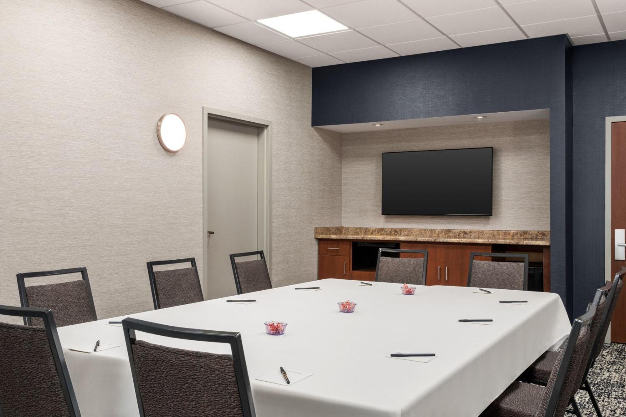 Courtyard By Marriott Columbia Hotel Bagian luar foto
