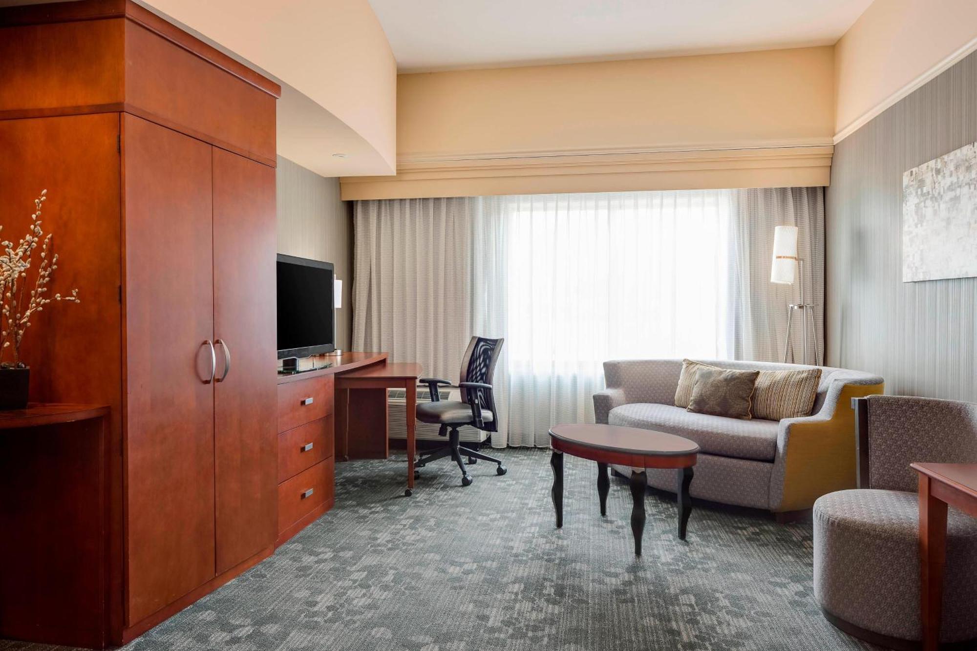 Courtyard By Marriott Columbia Hotel Bagian luar foto