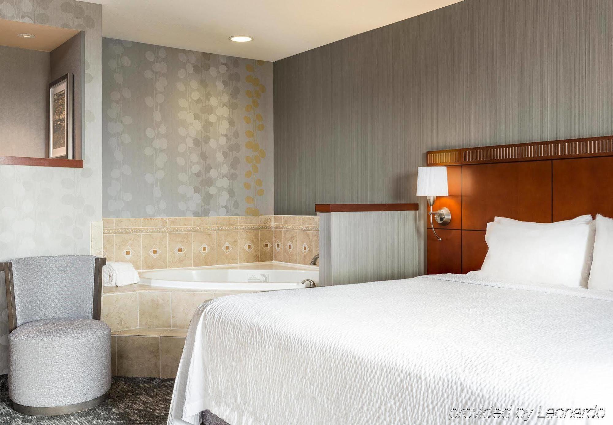 Courtyard By Marriott Columbia Hotel Bagian luar foto